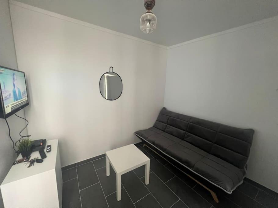 Studio Cosy Refait A Neuf Levallois Dış mekan fotoğraf